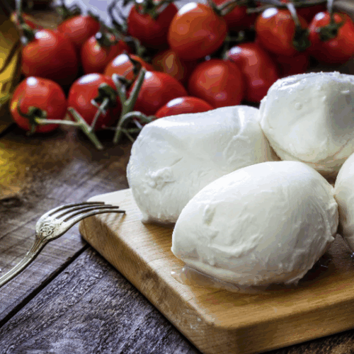 1103049 Mozzarella in Bocconcini di Latte Fresco Italiano. 0,005 kg.